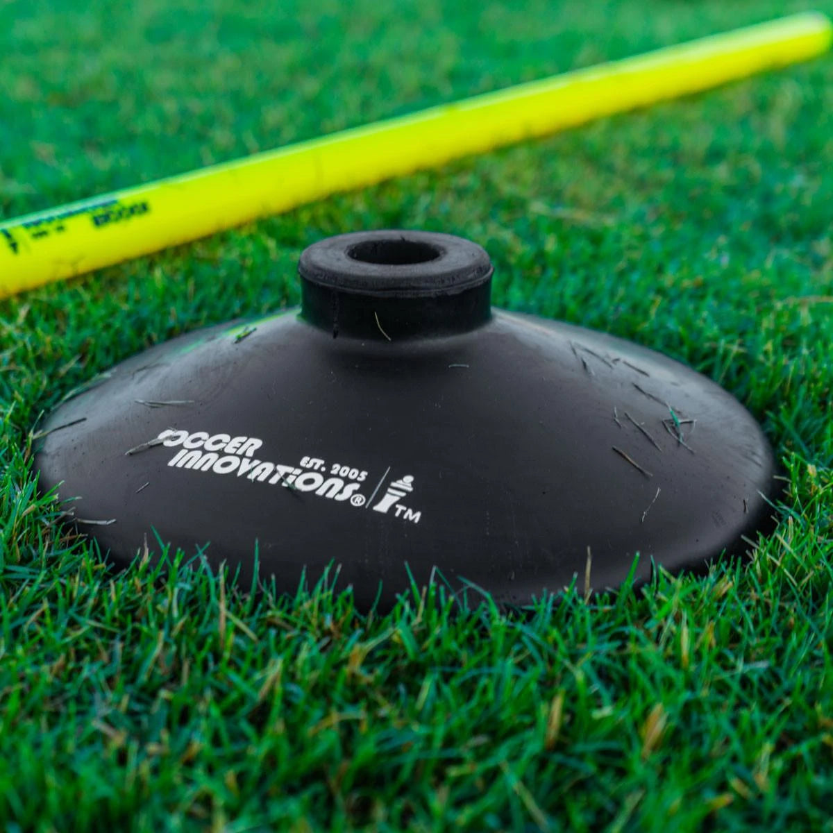 Soccer Innovations Soccer Speed Pole & Small Rubber Base - Turf Model